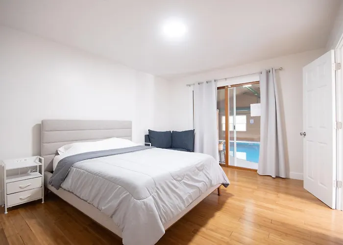 Private Heated Pool House With Sauna Cl